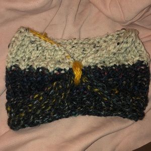 Hand Knitted headband By Me CapriCap$ -